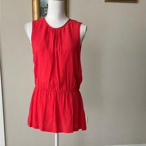 Gorgeous sleeveless summer top